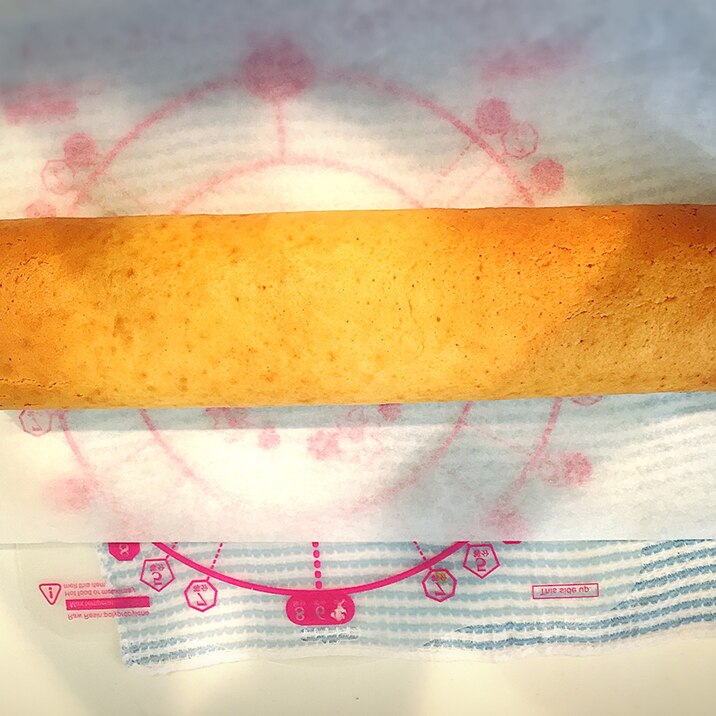 チーズクリーム入り☆米粉シフォンロールケーキ